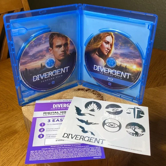 Divergent DVD and Blueray - Picture 3 of 8